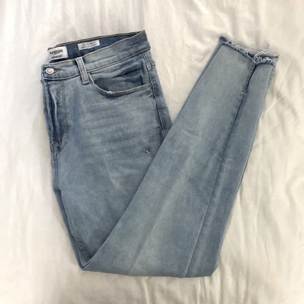 Kenzie Jeans. Light was. Size 10.